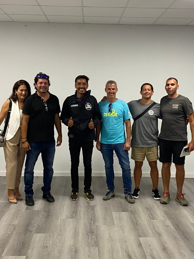 foto de grupo de la charla de Innovación Social con Arturo Soto.